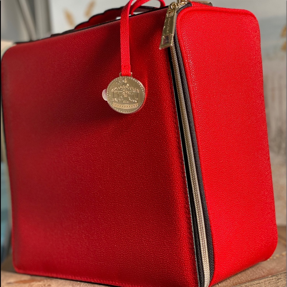 COPY - Estée Lauder travel case only